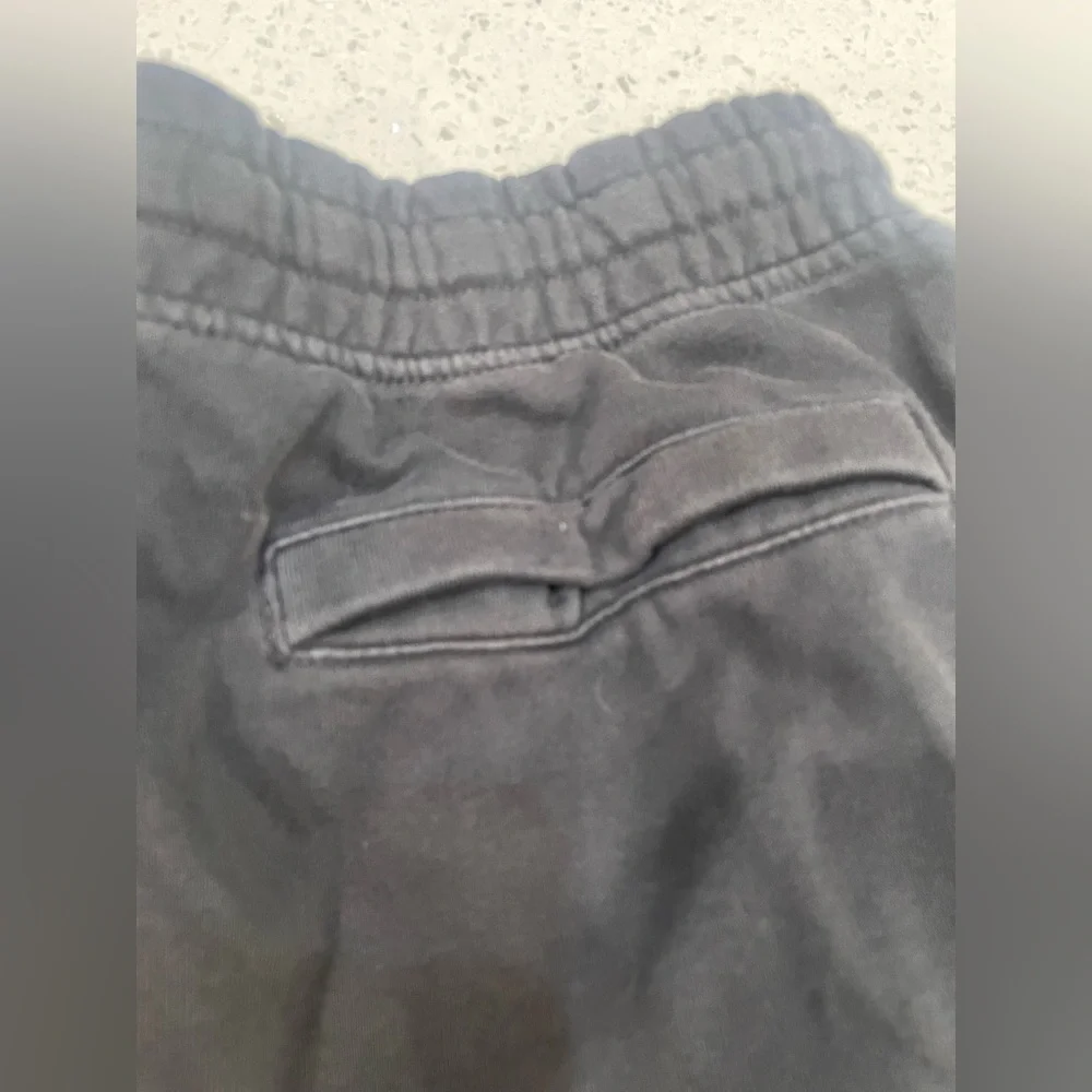 Gymshark Black Athletic CREST slimfit joggers size med - Picture 8 of 8